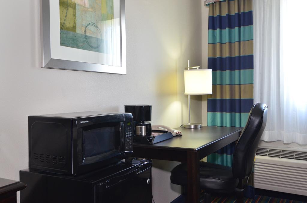 Quality Inn & Suites Kenedy - Karnes City Szoba fotó
