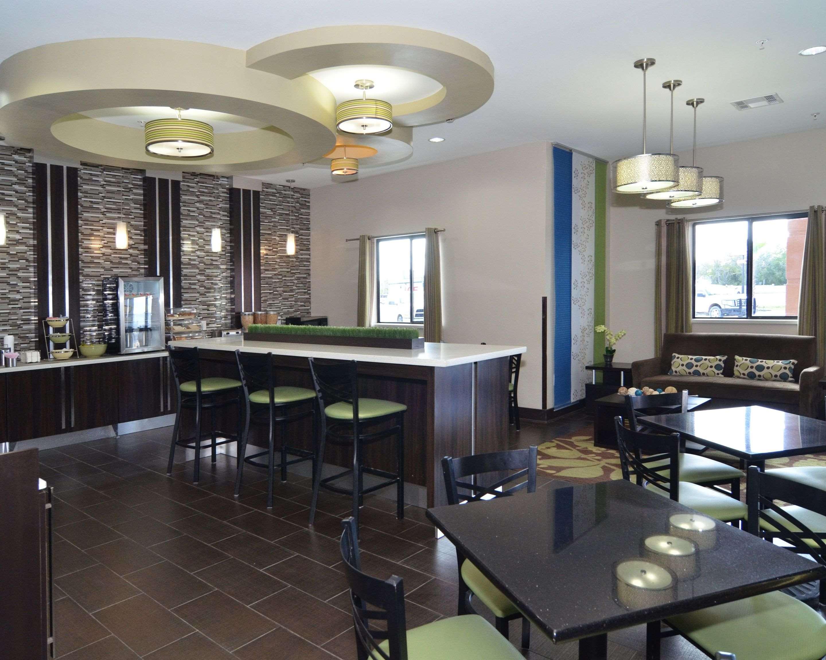 Quality Inn & Suites Kenedy - Karnes City Kültér fotó