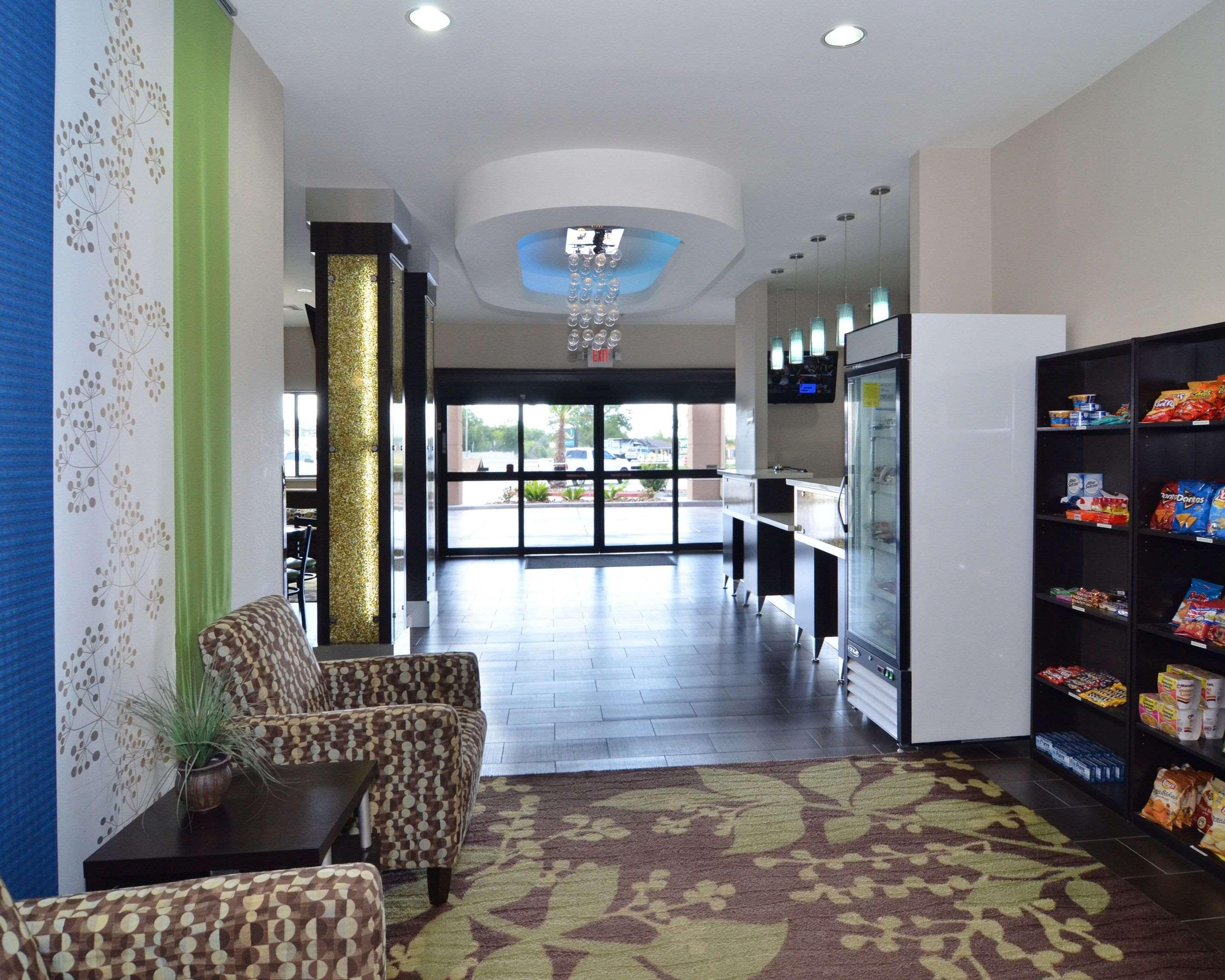 Quality Inn & Suites Kenedy - Karnes City Kültér fotó