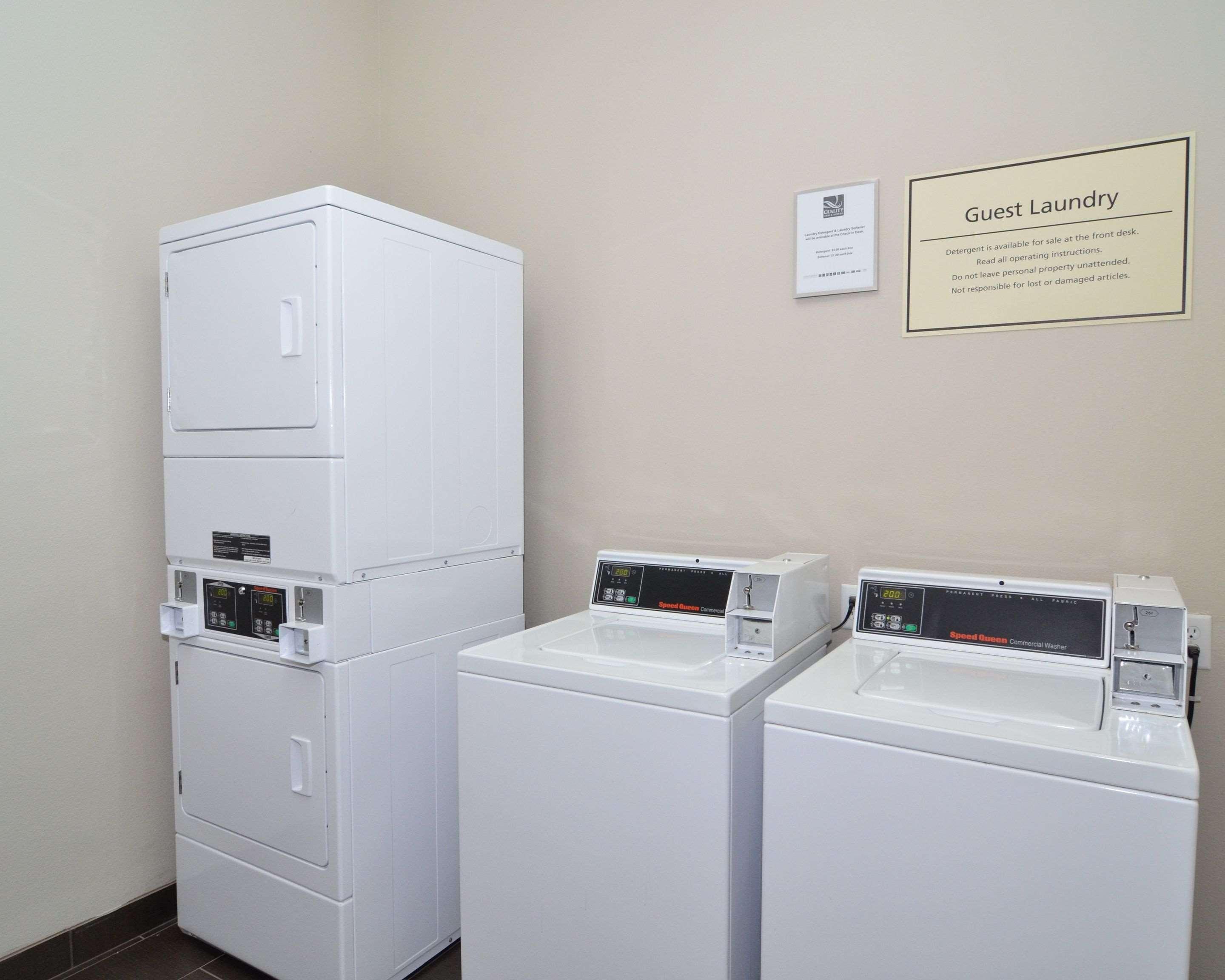 Quality Inn & Suites Kenedy - Karnes City Kültér fotó