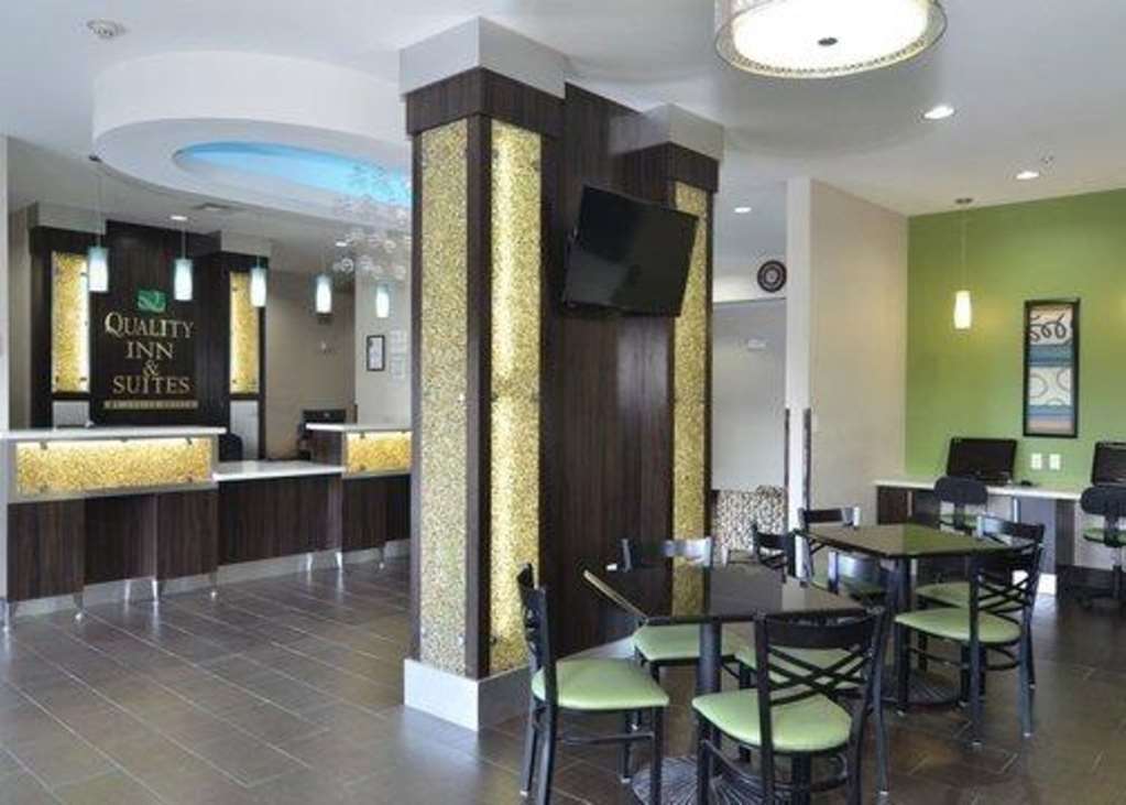 Quality Inn & Suites Kenedy - Karnes City Beltér fotó