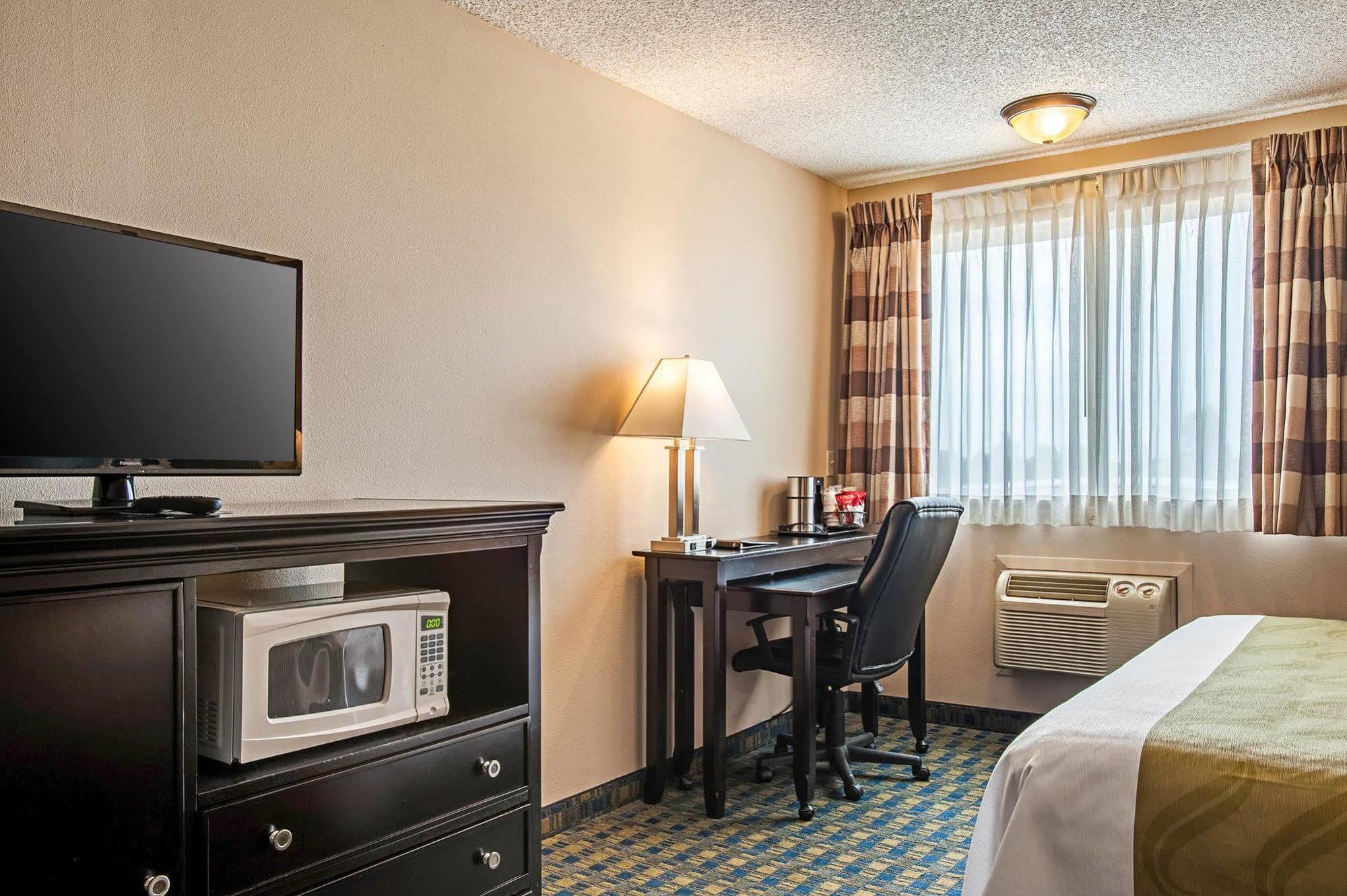 Quality Inn & Suites Kenedy - Karnes City Kültér fotó