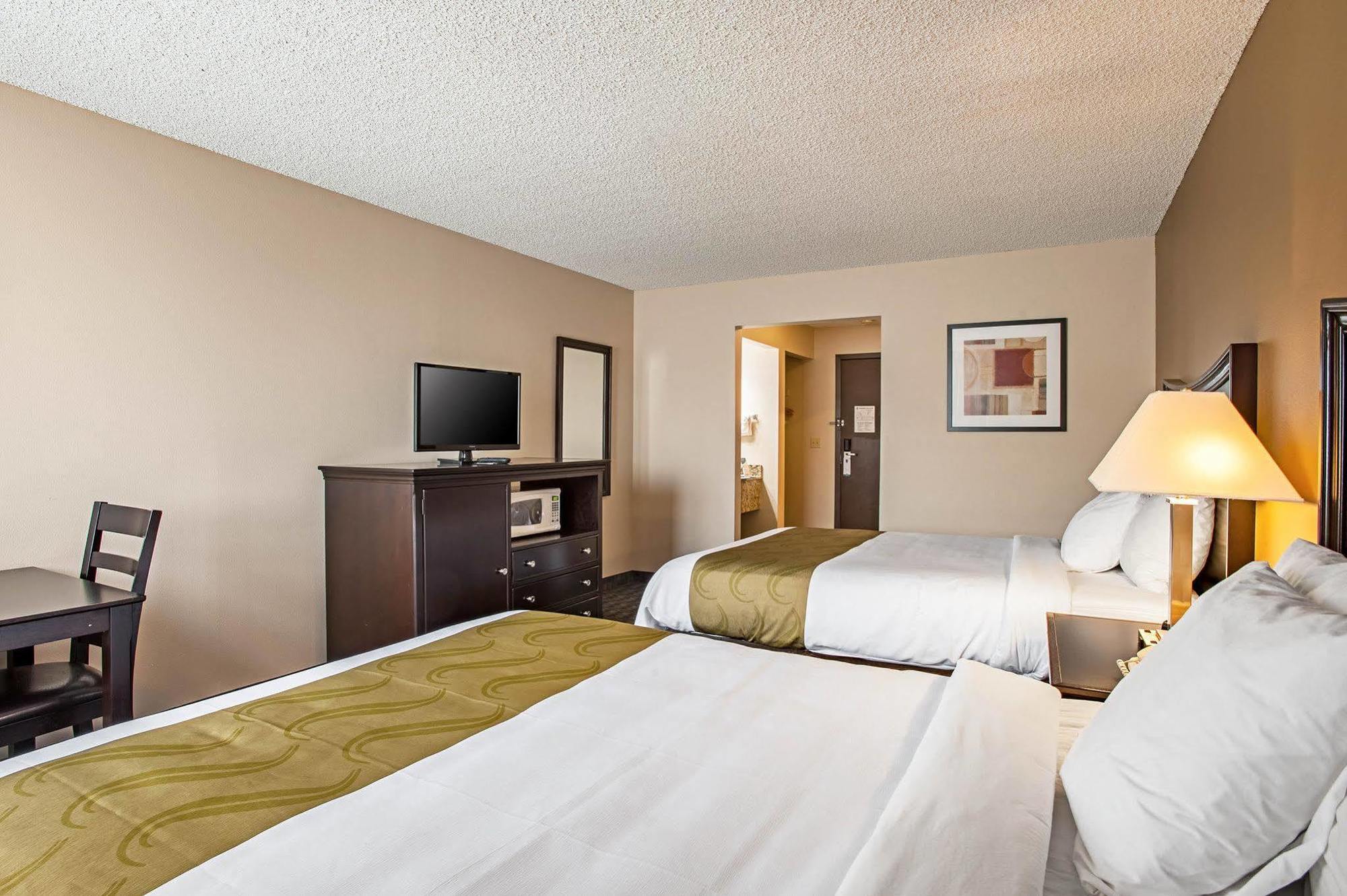 Quality Inn & Suites Kenedy - Karnes City Kültér fotó